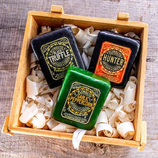 Plymouth Cheese - Garlic Peppercorn Cheddar