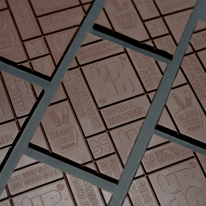 UP-UP Chocolate [No duties when shipping to US!] - Sea Salt Dark Chocolate Bar 120G/4.2OZ