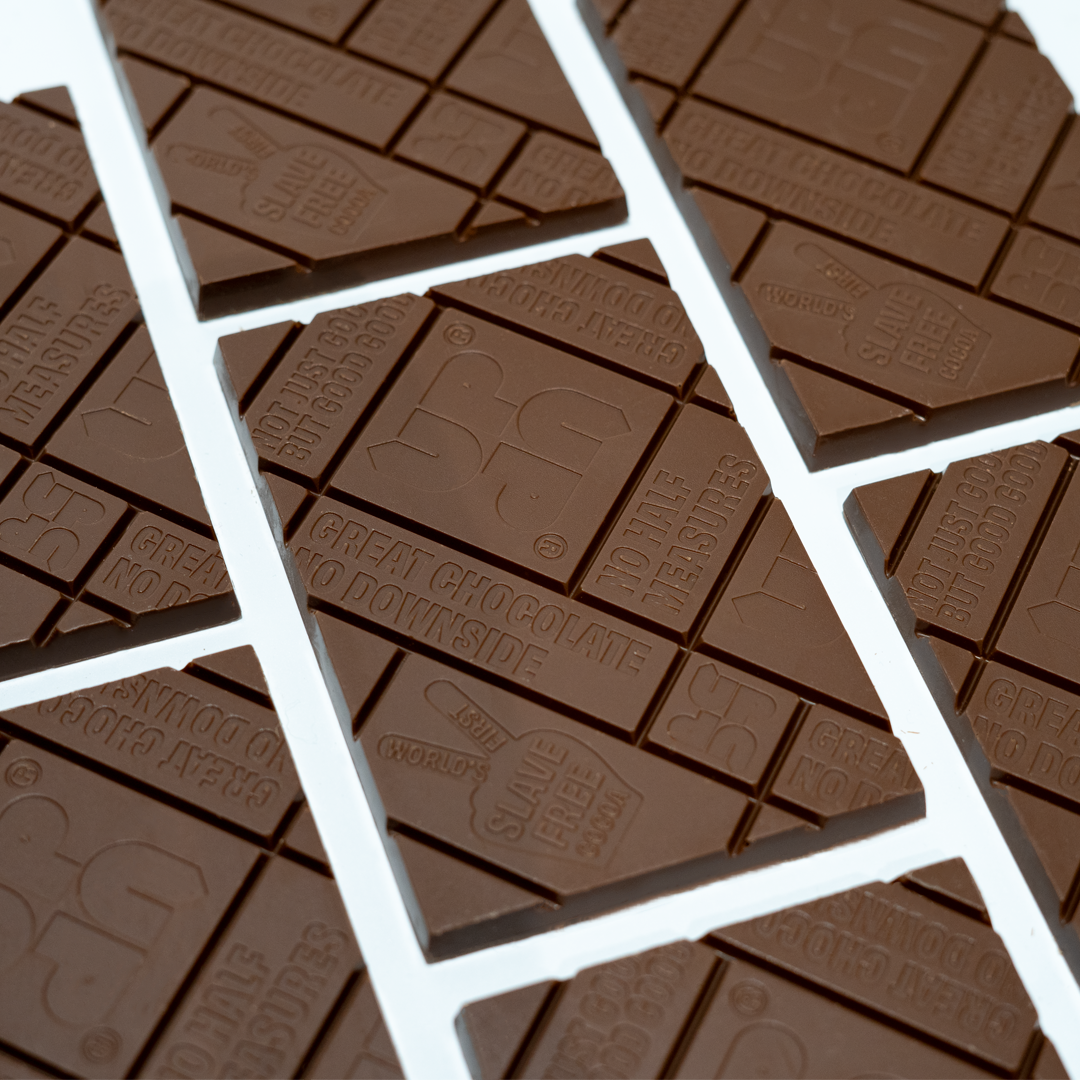UP-UP Chocolate [No duties when shipping to US!] - Original Milk Chocolate Bar 120G/4.2OZ